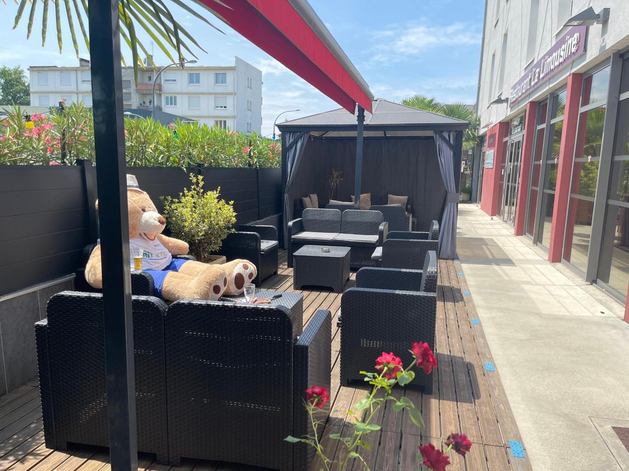 Brit Hotel Brive La Gaillarde - Restaurant La Limousine Malemort Esterno foto